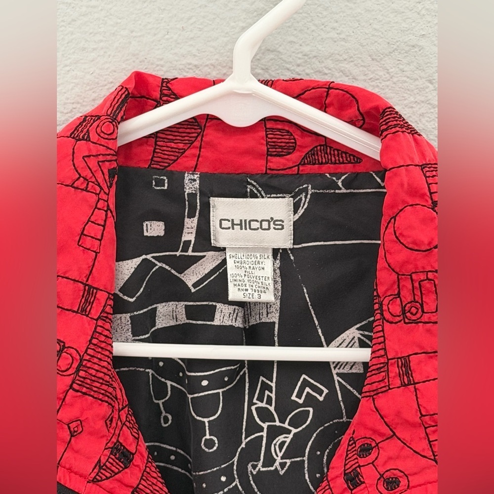 Vintage Chico's Red Quilted Zip Silk Jacket with Black Print- Chicos Size 3 - Picture 4 of 7